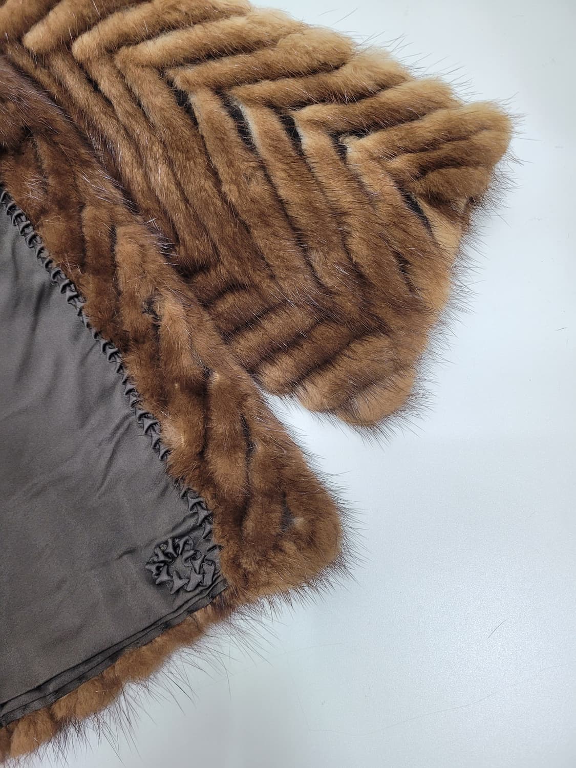 천연 밍크 하프 코트 / 여 FREE
 상품이미지8