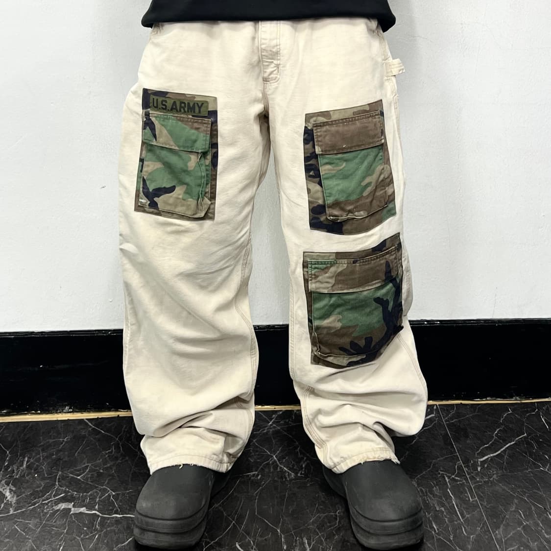 칼하트 B11 리메이크 US ARMY 패치 워크 팬츠 상품이미지2