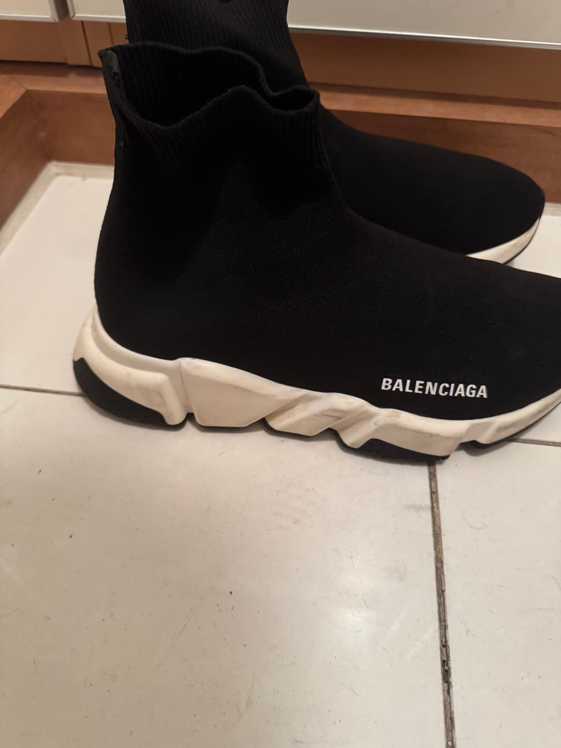 발렌시아가 스피드러너 39 상품이미지1