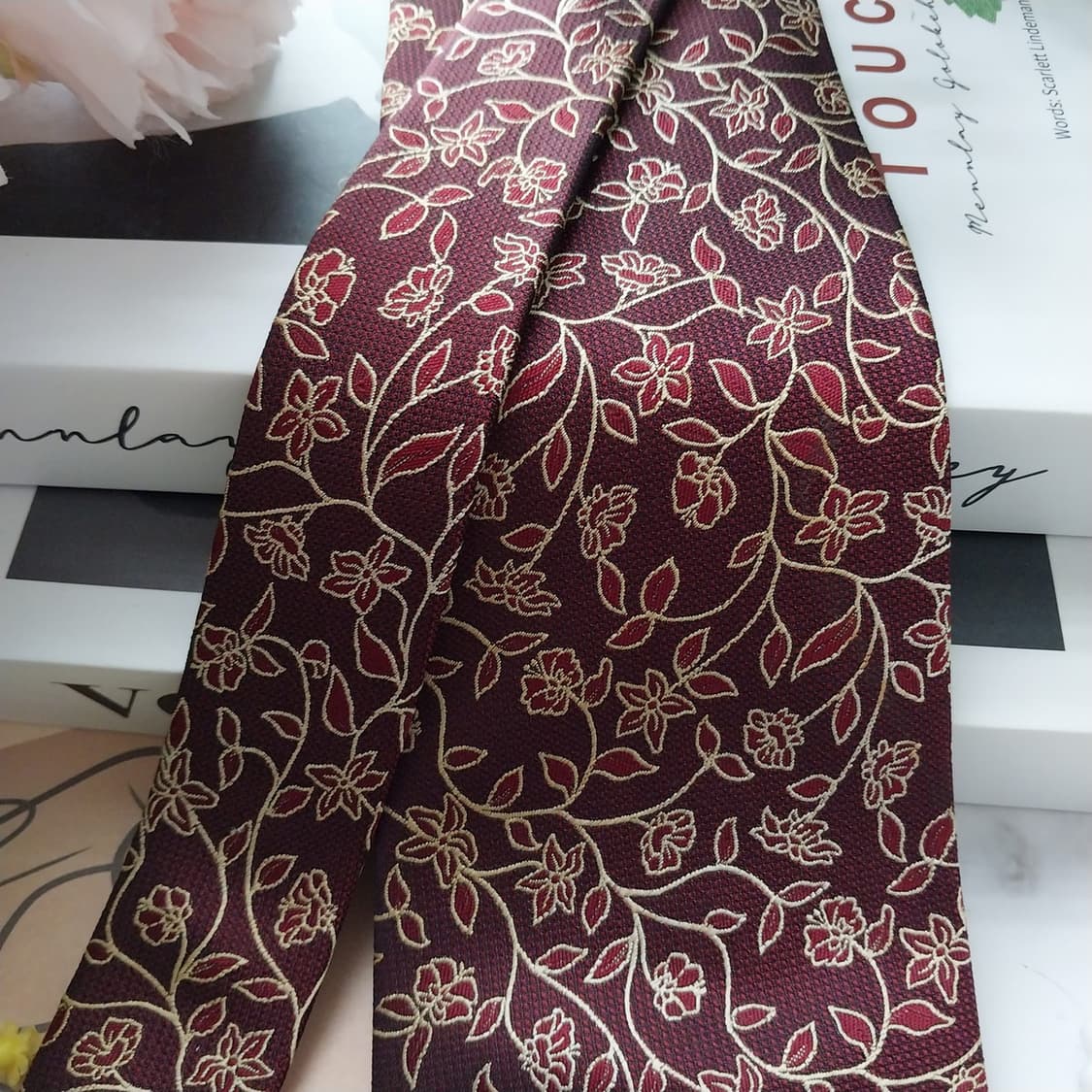 아쿠아스큐텀 실크 버건디 플라워 넥타이 9.7cm A+등급 K1191
 상품이미지3