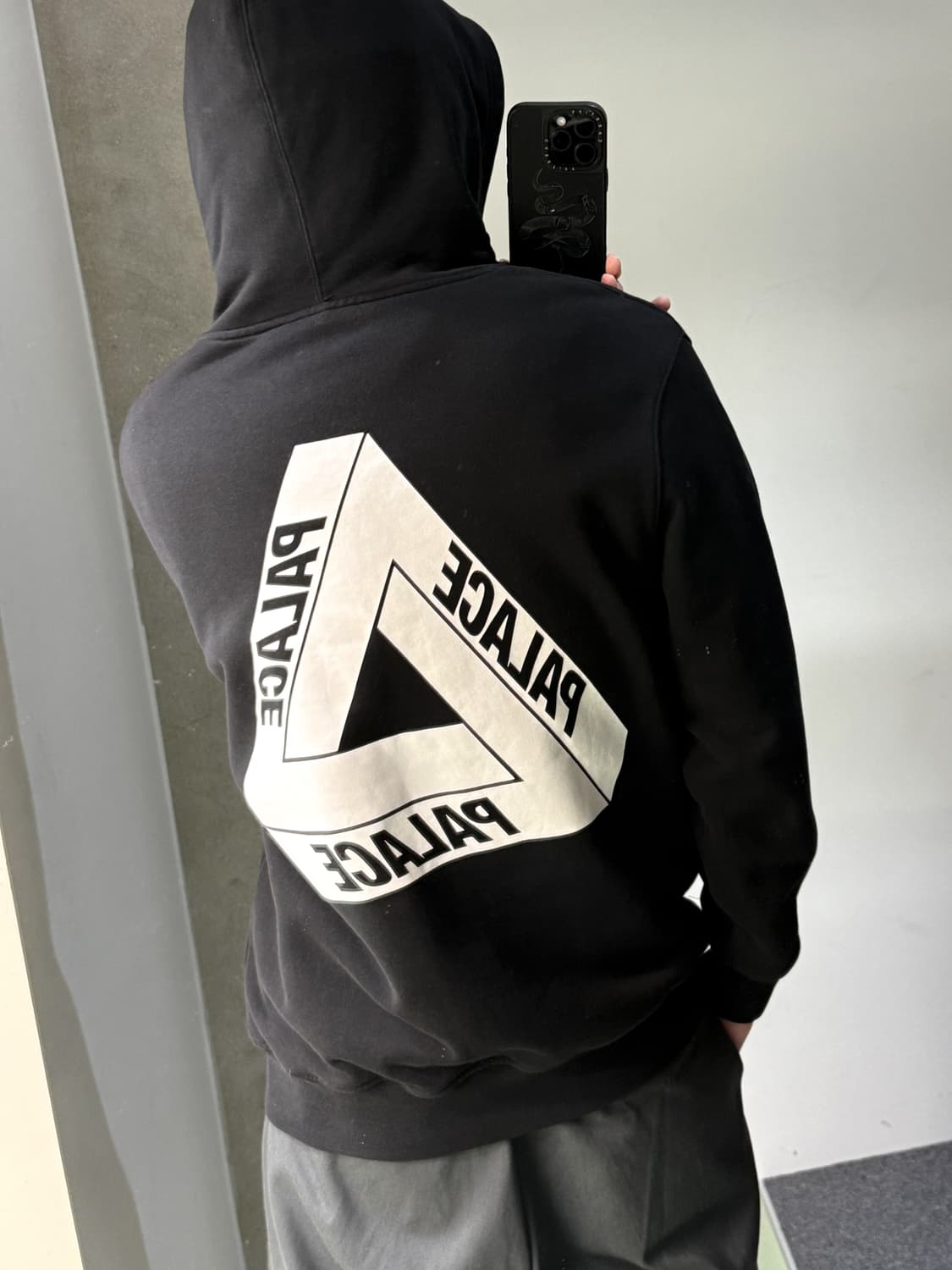 팔라스 18SS 리버소 후드티 상품이미지1