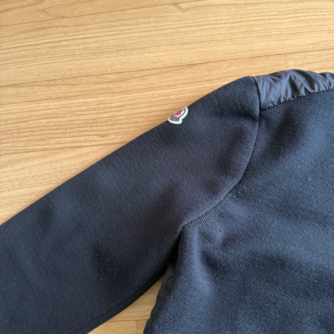 몽클레어 니트 패딩 블랙 24FW 상품이미지3