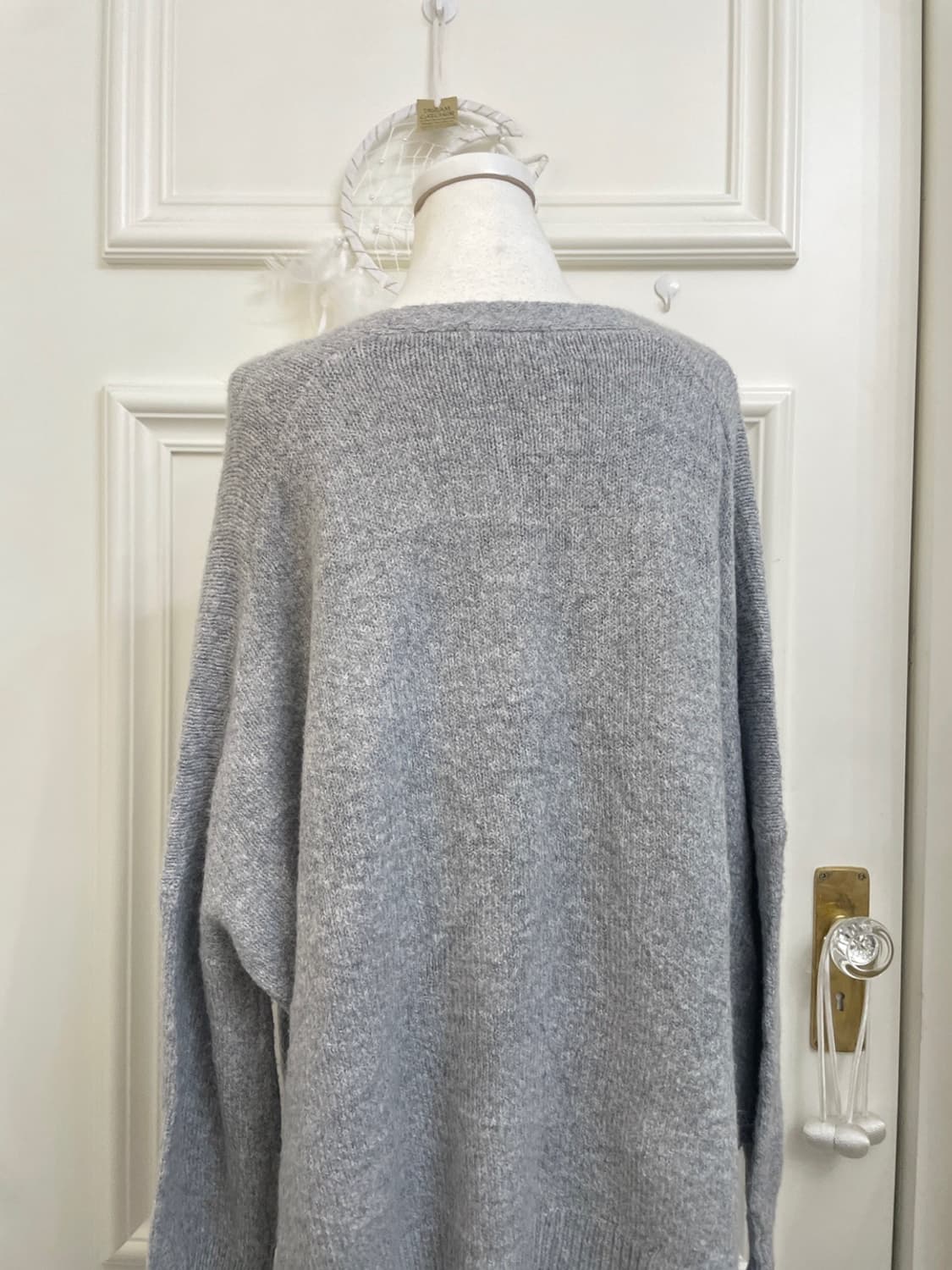 gray pocket point v-neck warm loose card 상품이미지4