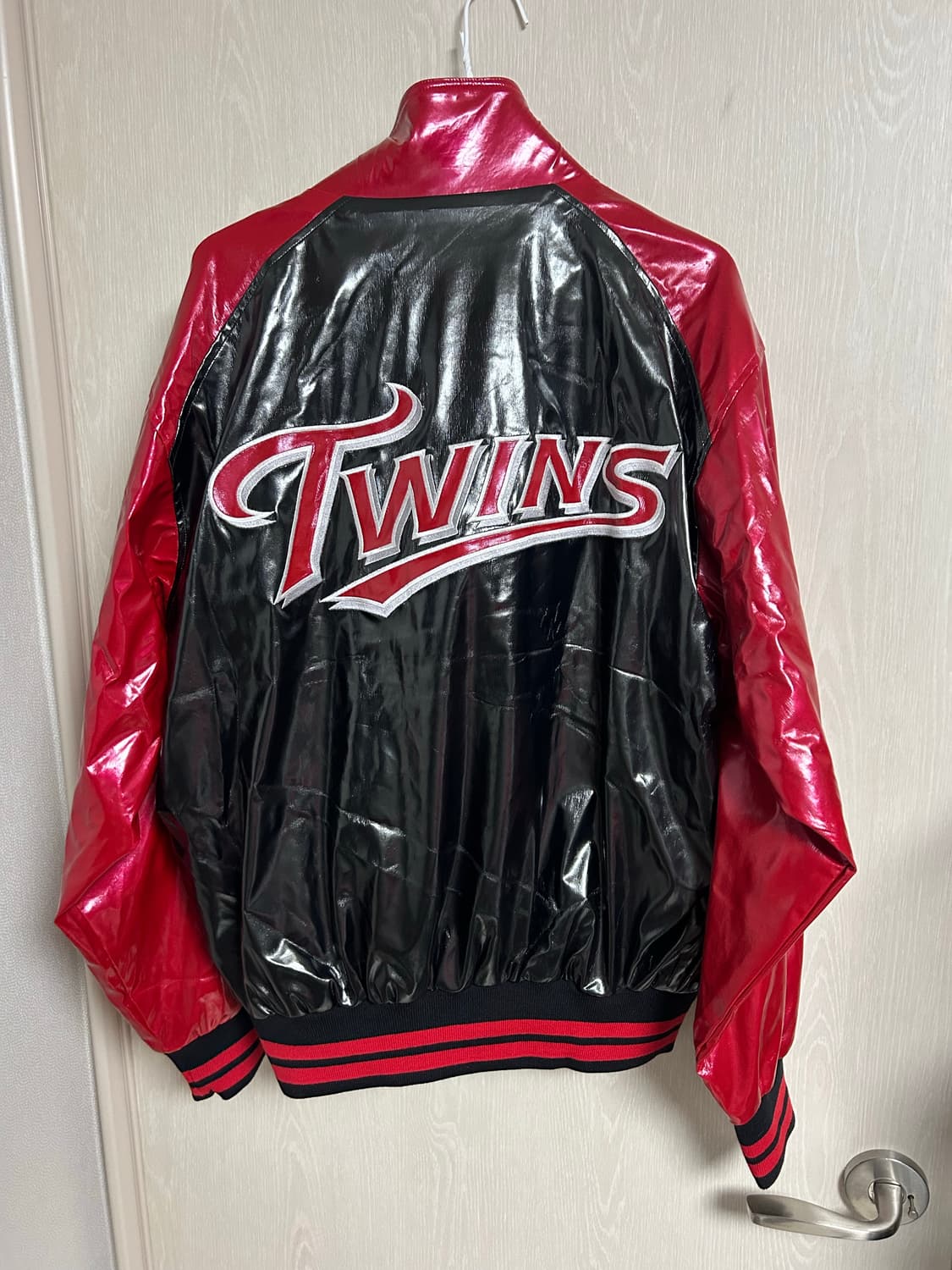 LG트윈스 유광자켓 100사이즈 팜 상품이미지2