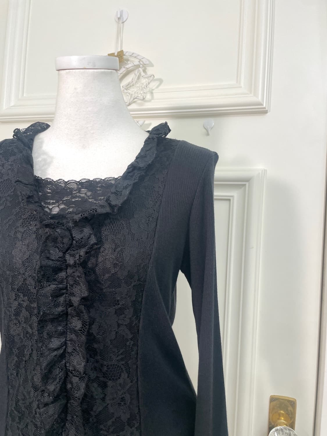 black lace ruffle knit top(size-L) 상품이미지7