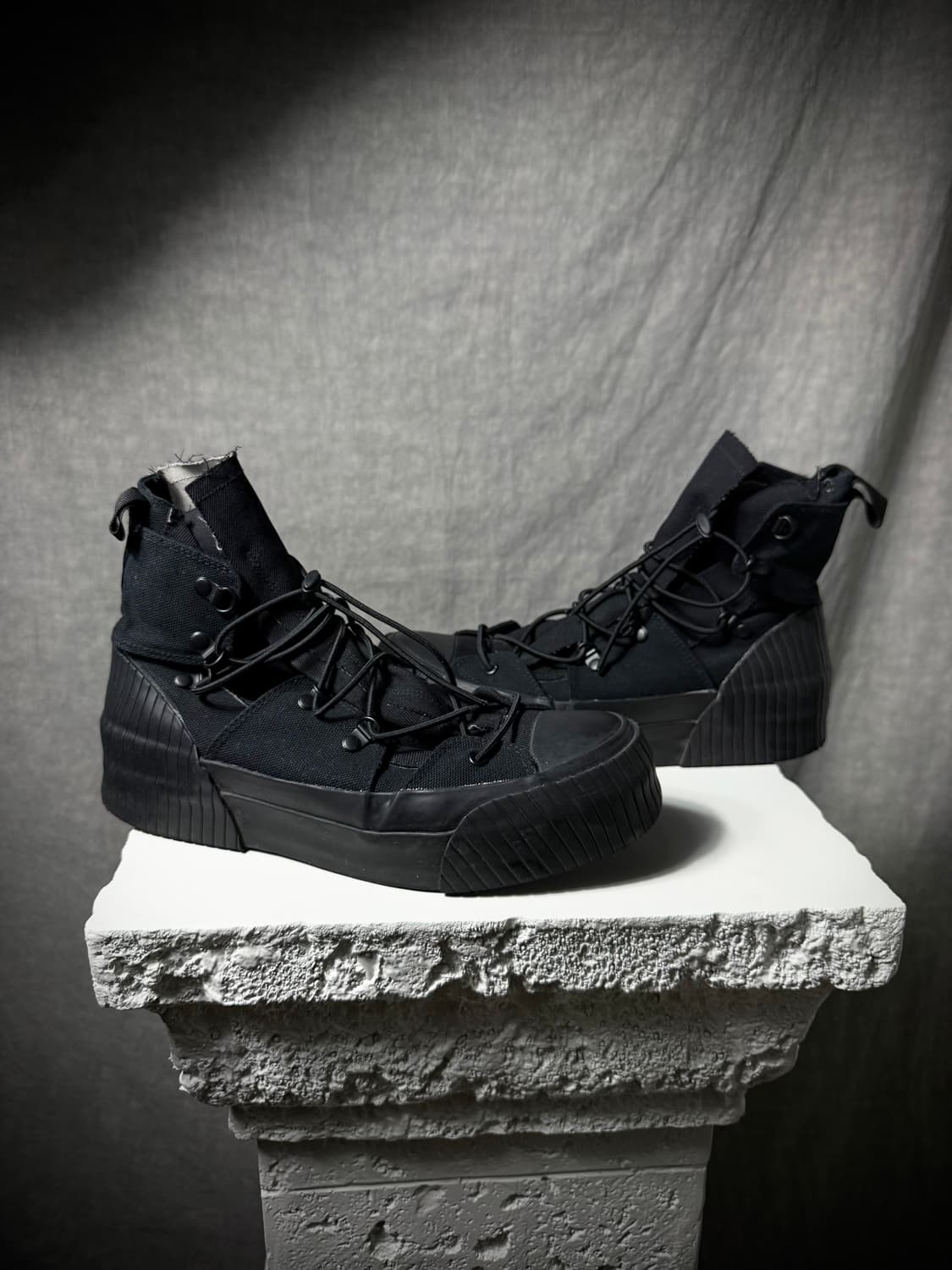 The Viridi-Anne High Top Sneakers 상품이미지2