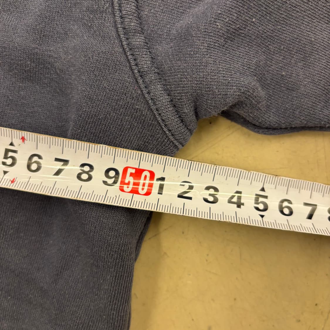 엄브로 빅로고 네이비 후드티 상품이미지5