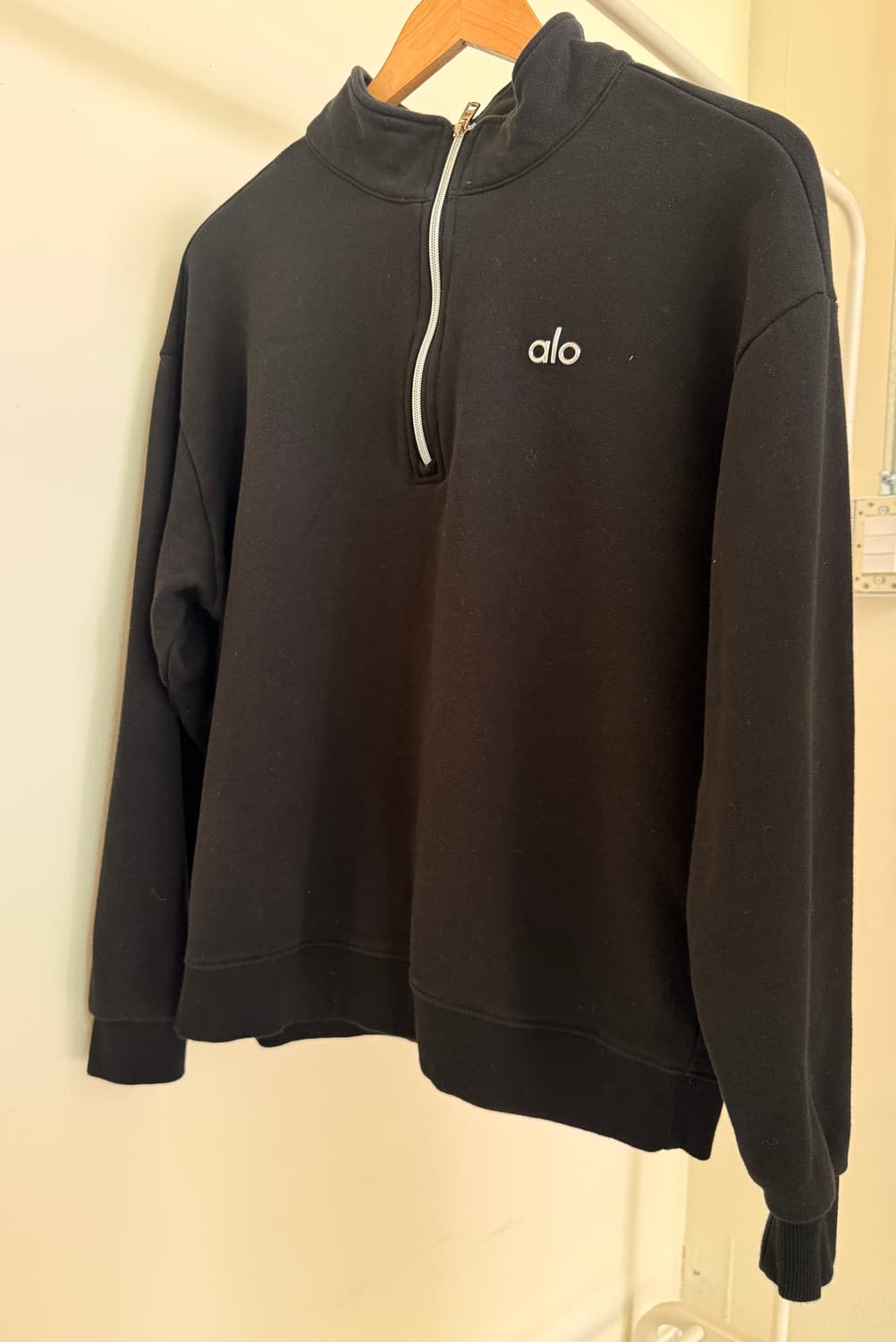 알로 요가(Alo Yoga)의 어콜레이드 1/4 집 풀오버 상품이미지2