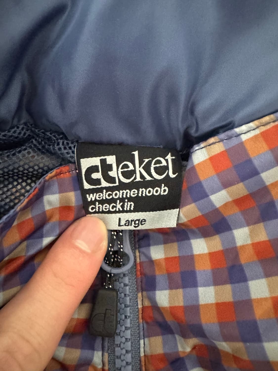 테켓 Symbol Check Wind Jacket Navy 상품이미지3