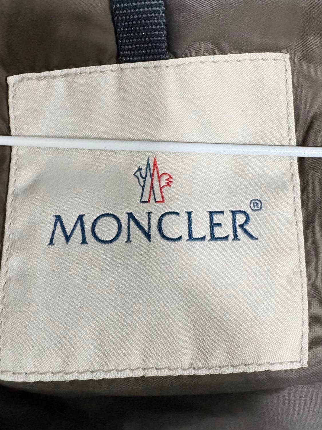 급처)정품 몽클레어 티누비엘 롱패딩 1사이즈 실착 2회 상품이미지4