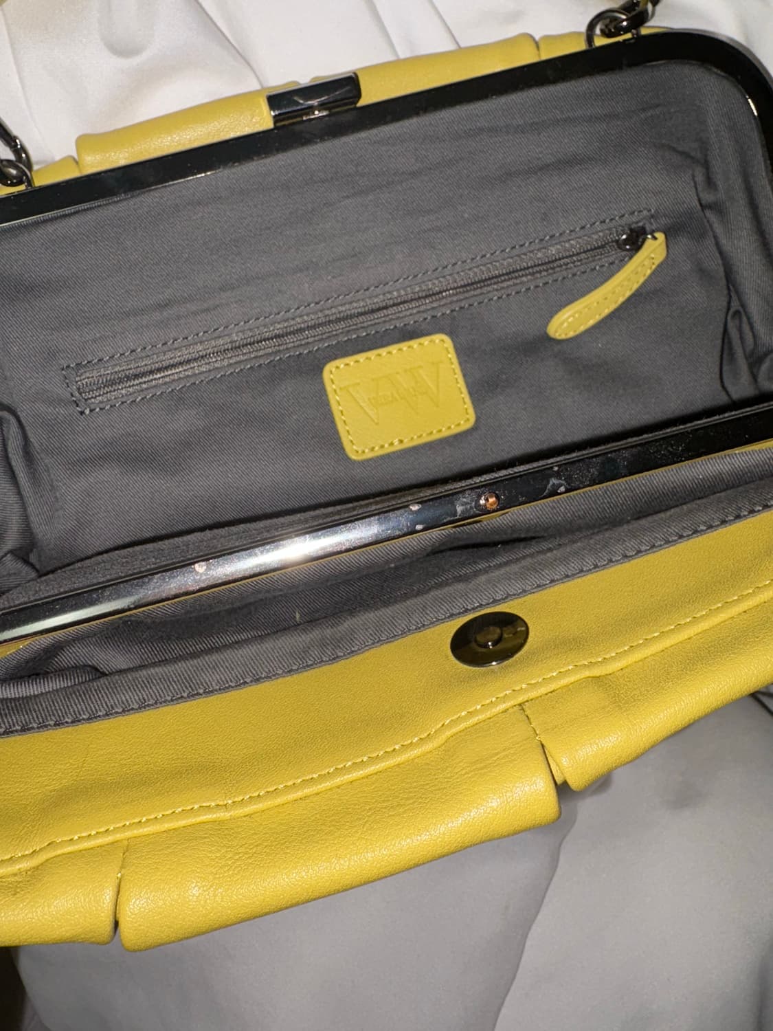 베라왕 머스타드 옐로우 토트백 상품이미지3