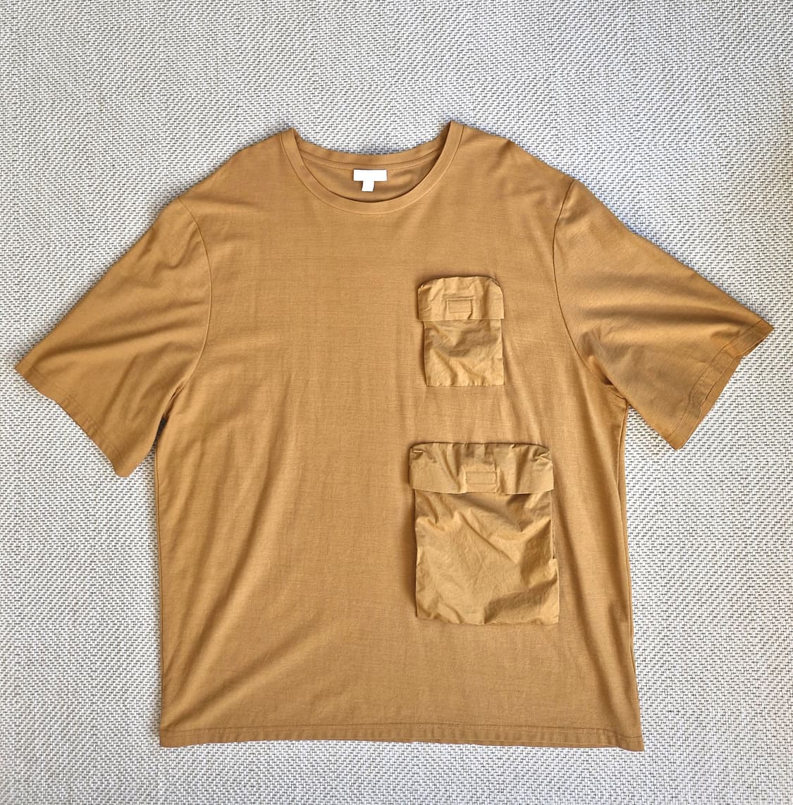 COS 코스 릴렉스드핏 유틸리티 티셔츠 XL  상품이미지4