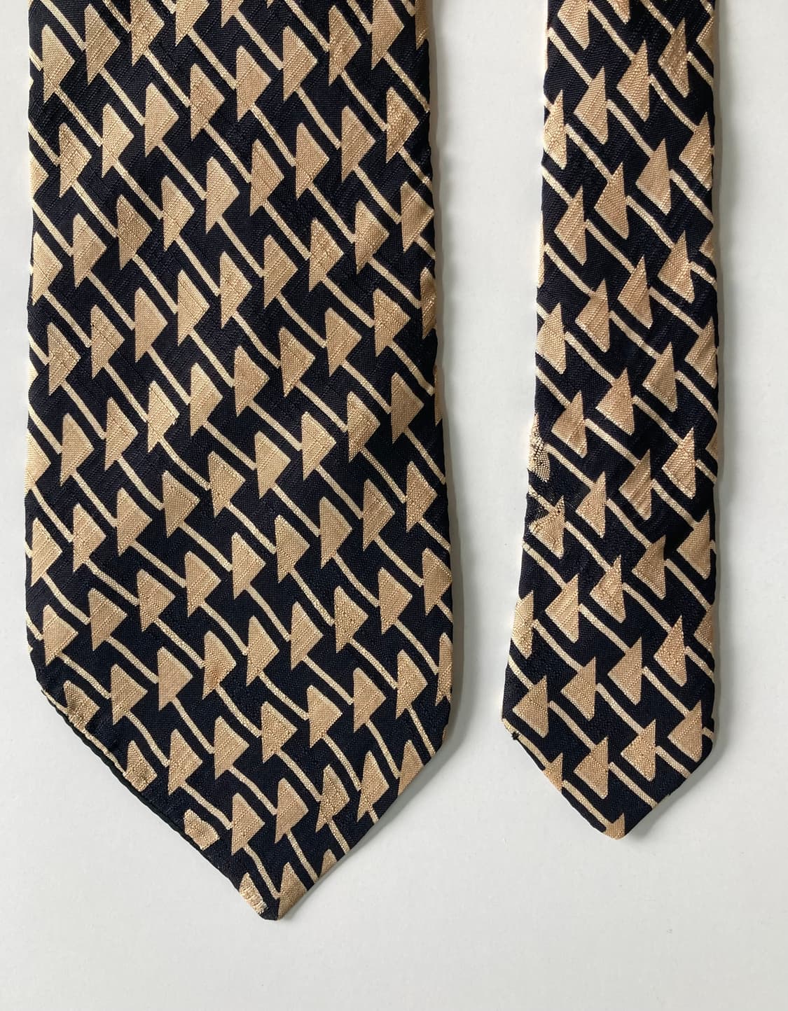 크리스찬디올무슈 넥타이 상품이미지9