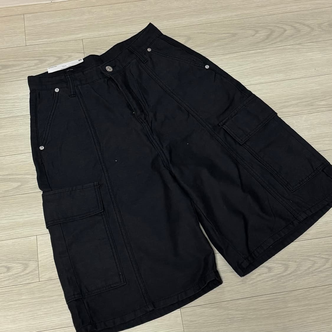 블랙 카고 반바지 상품이미지1