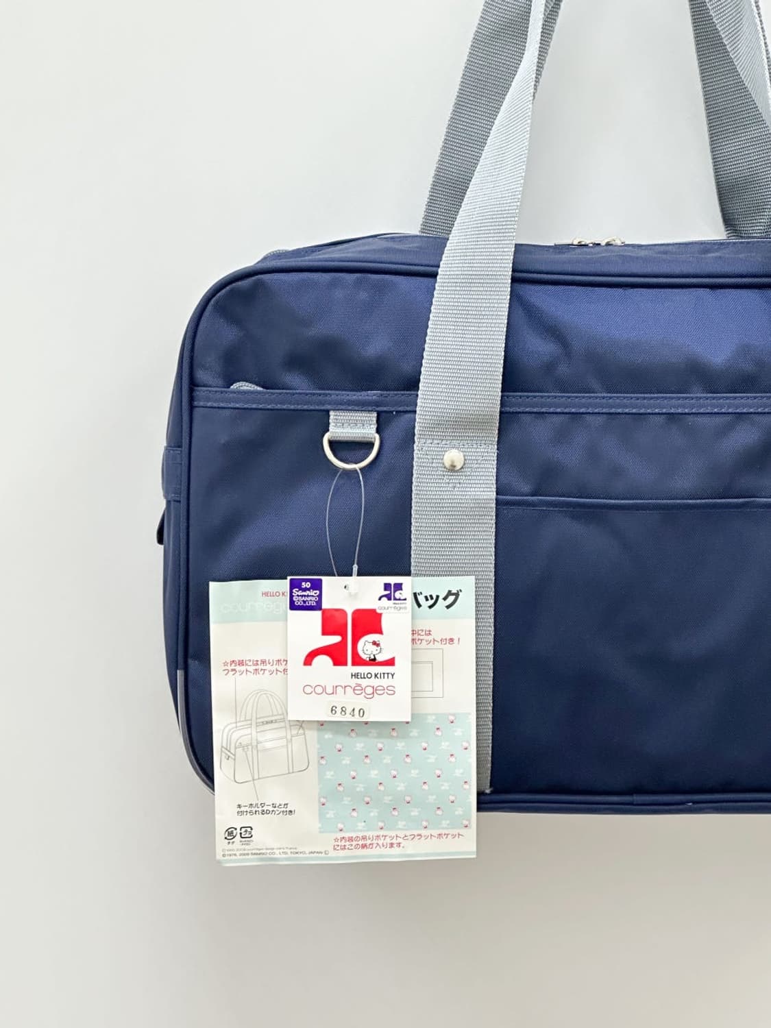 [새상품] courreges / 꾸레쥬 x 헬로키티 콜라보 숄더백  상품이미지2