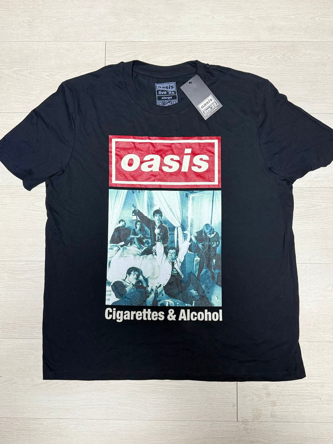 오아시스 공식 cigarettes & Alohol 커버 티셔츠 상품이미지2