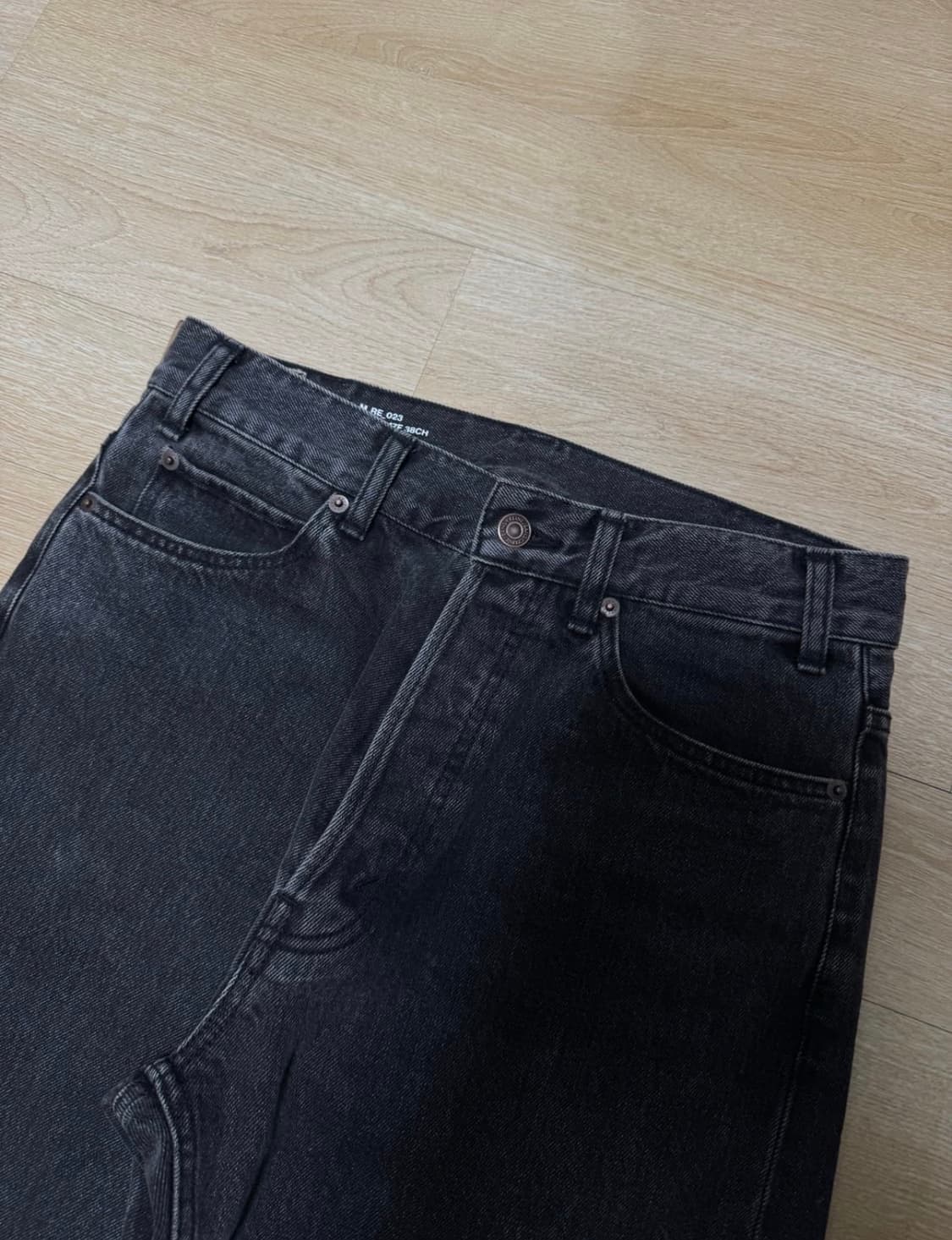 셀린느 웨슬리진 흑청  상품이미지4