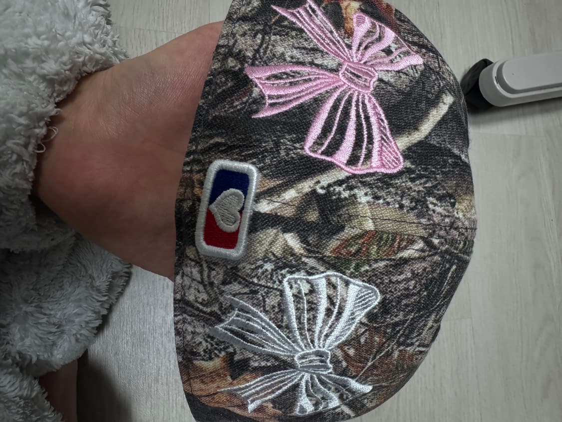 더뮤지엄비지터 RIBBON EMBROIDERY CAP 상품이미지5