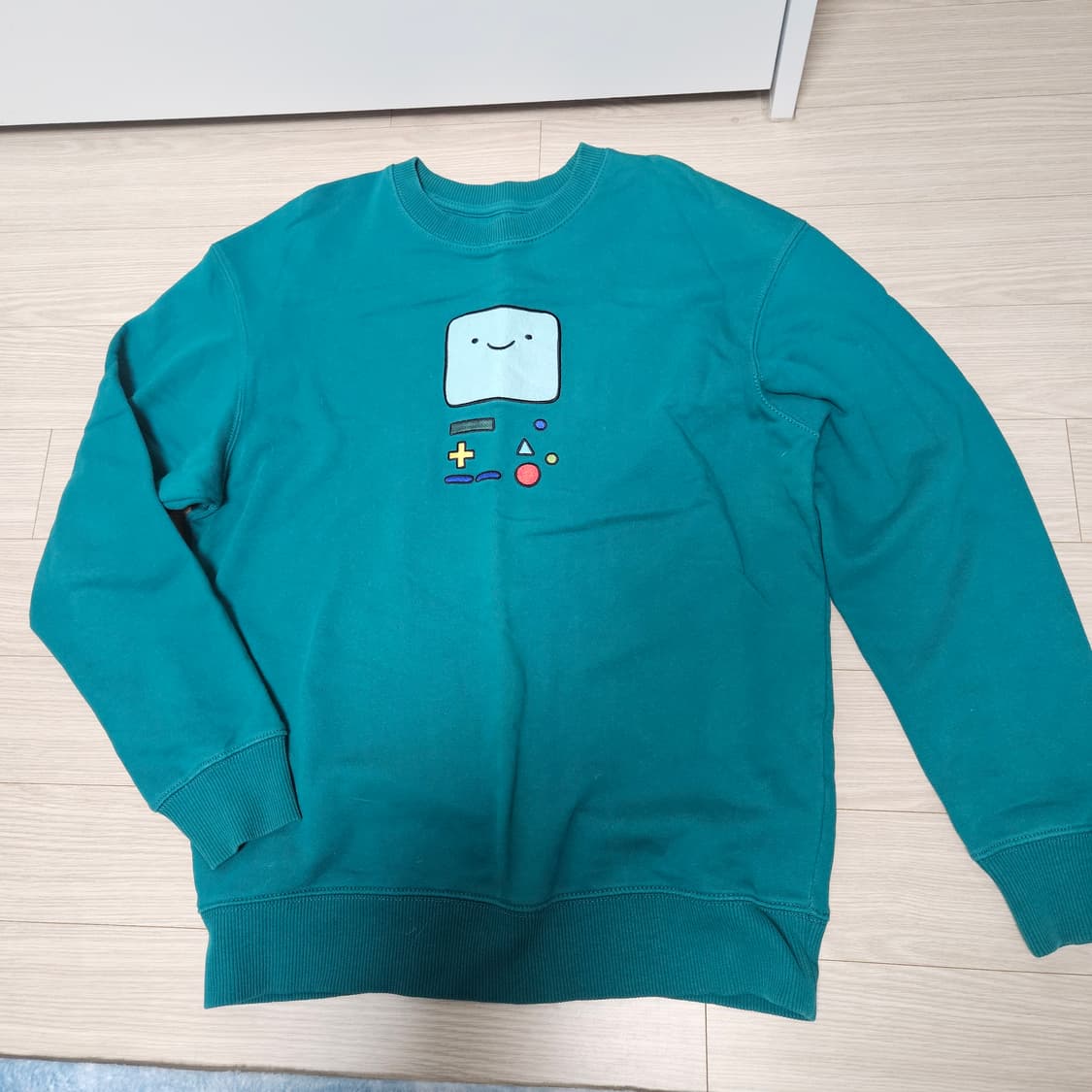 스파오 어드벤처 타임 콜라보 맨투맨 그린 상품이미지2