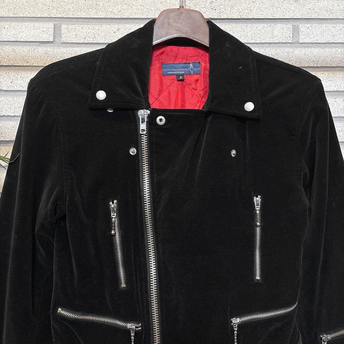 SUGGESTION 서제션 벨벳 라이더 자켓 맥시멈 지퍼 디테일 블랙 상품이미지4