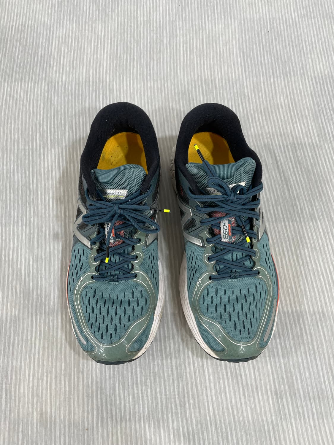 459) 뉴발란스 1260v6 운동화 270mm 상품이미지2