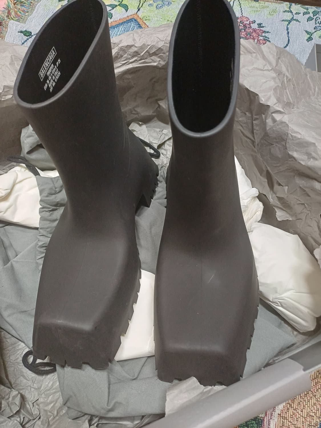 발렌시아가 트루퍼 38 상품이미지1