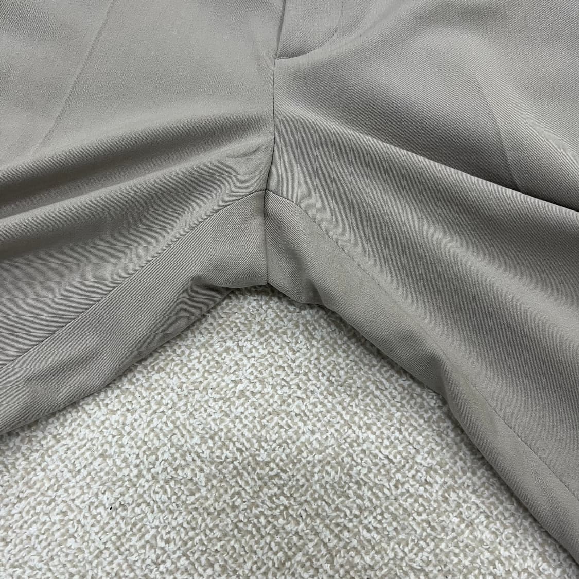 [32] 무신사 스탠다드 테이퍼드 히든 밴딩 크롭 슬랙스 4015 상품이미지5