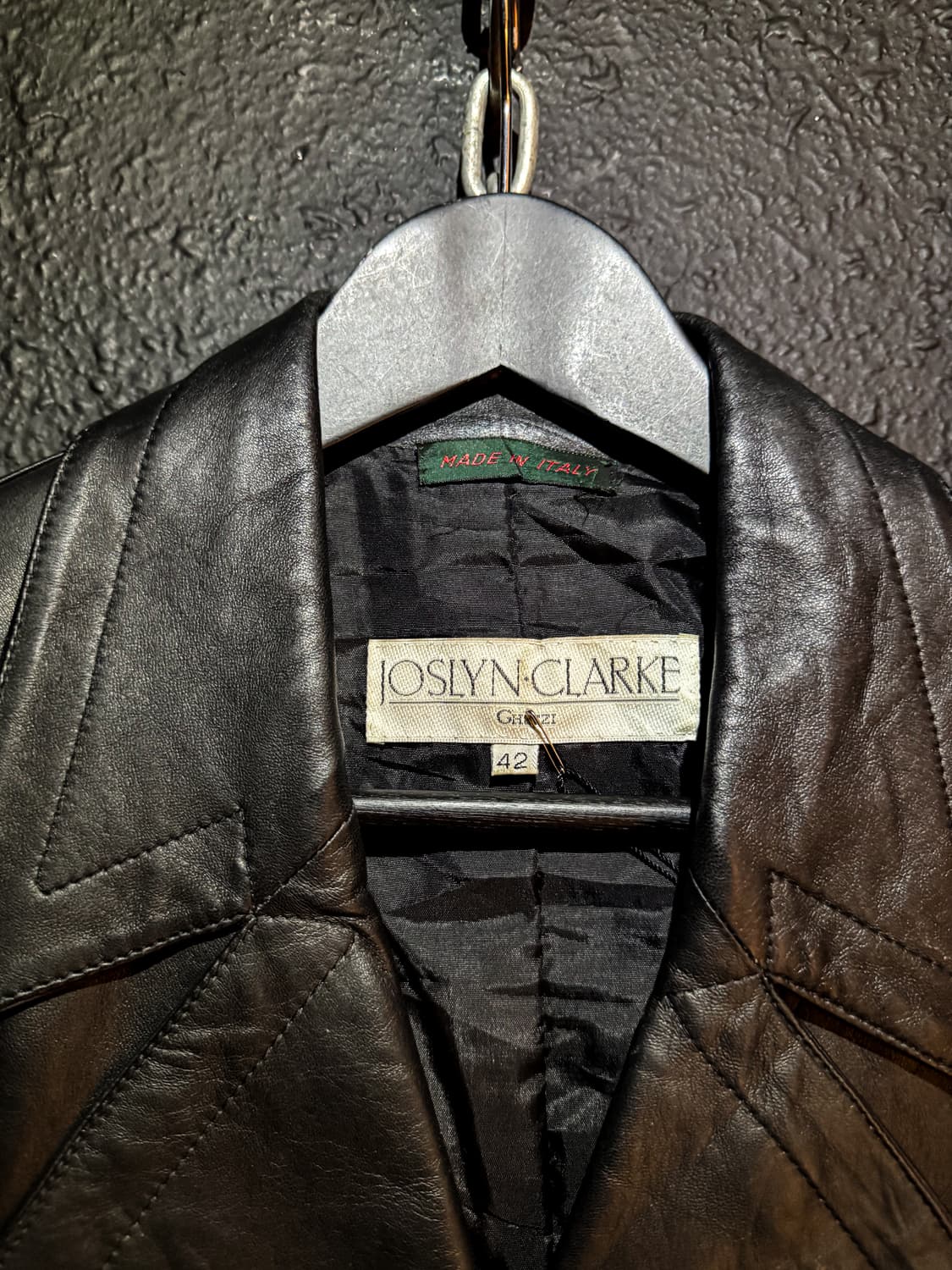 JOSLYN CLARKE – Embroidered Cropped Leat 상품이미지3