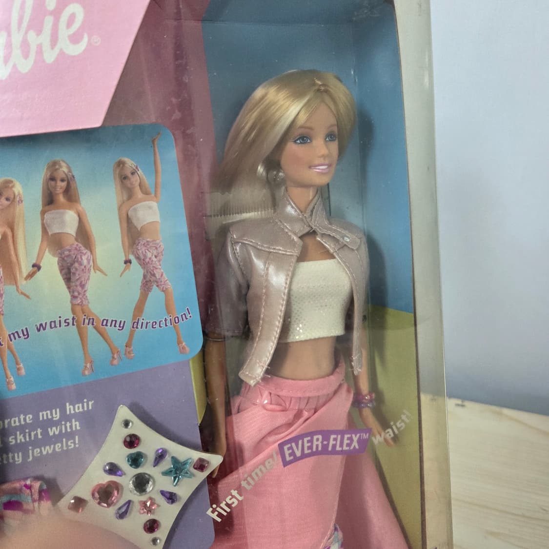 2000년 빈티지 마텔 쥬얼걸 바비 인형 풀박스

 상품이미지4