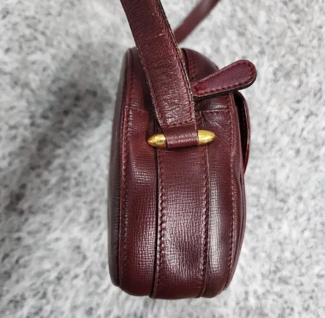 까르띠에 레더 크로스백 상품이미지4