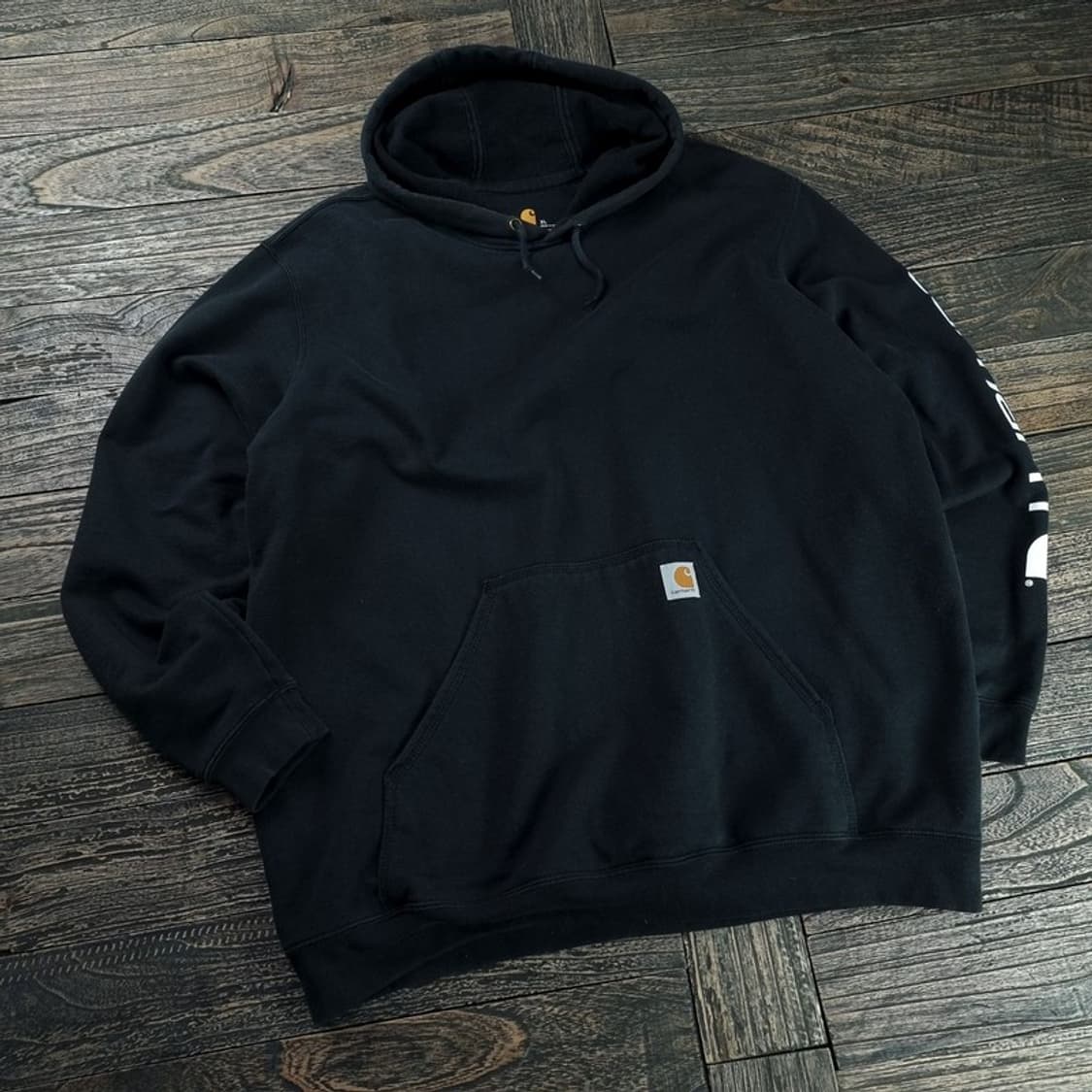 [칼하트] 슬리브 프린팅 오버사이즈 후드티 다크브라운 M18269 상품이미지1