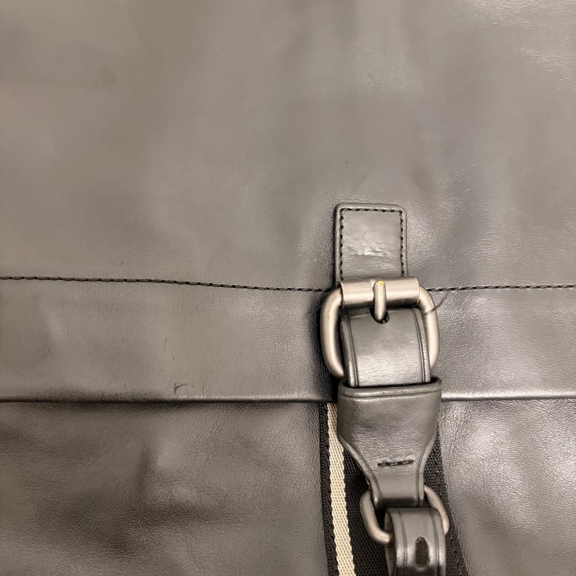 휴고 보스 남성 가죽 크로스백 숄더백 (가방) 상품이미지7