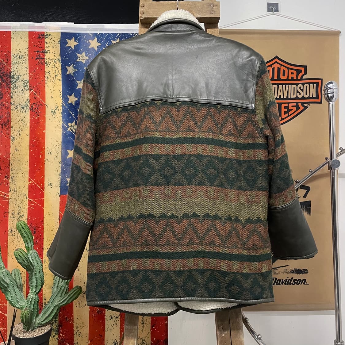 JPN 빈티지 시어링 레더 디테일 에스틱 패턴 자켓 상품이미지2