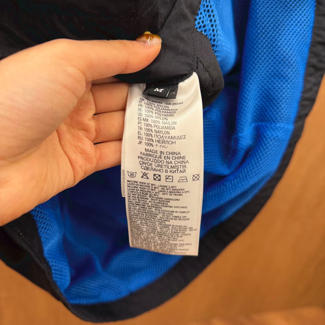 디젤 하이넥 윈드 브레이커 자켓 형광 배색 로고 벨크로 패치 디테일 블랙 상품이미지9