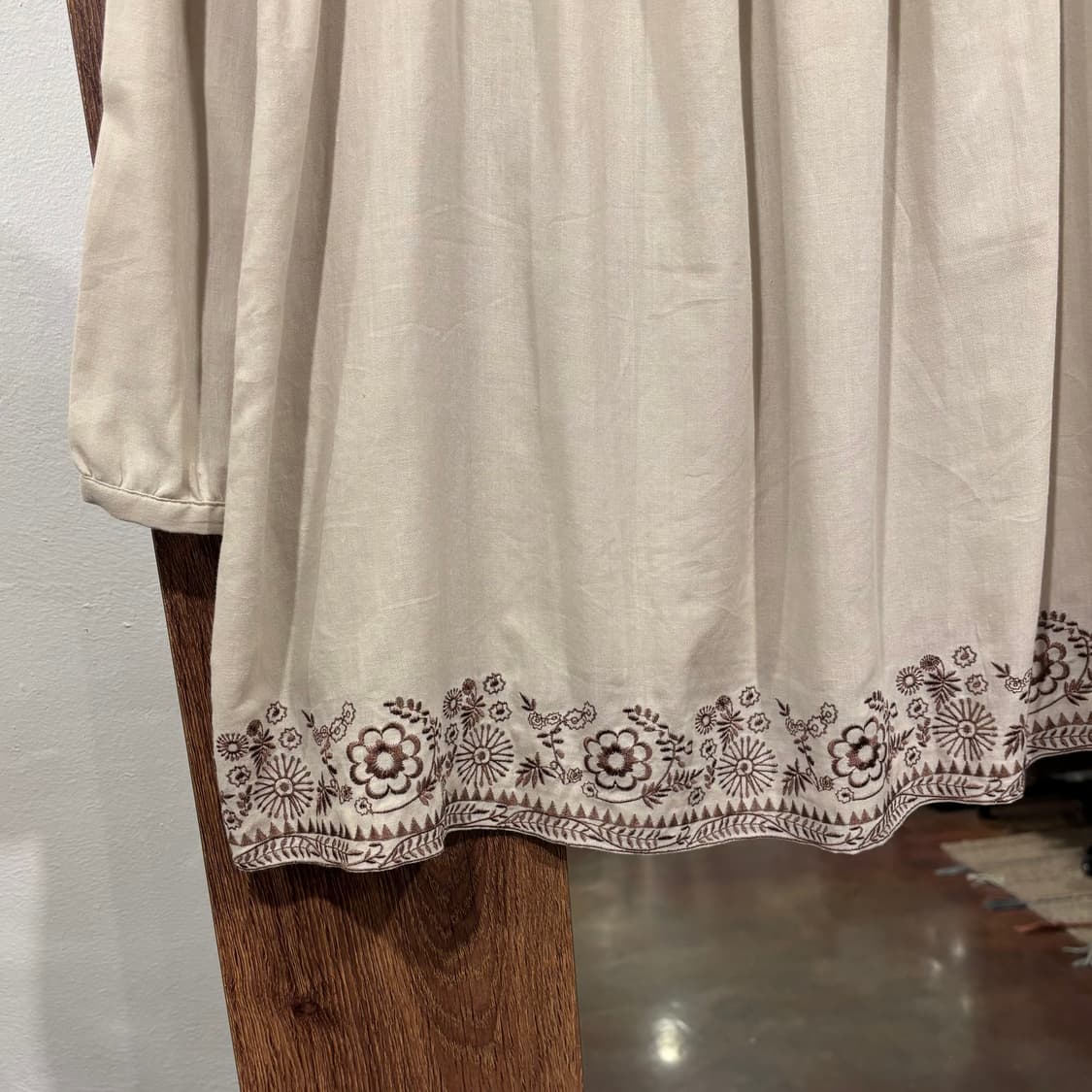 일본 빈티지 베이지 루즈핏 자수 모리걸 블라우스 상품이미지6