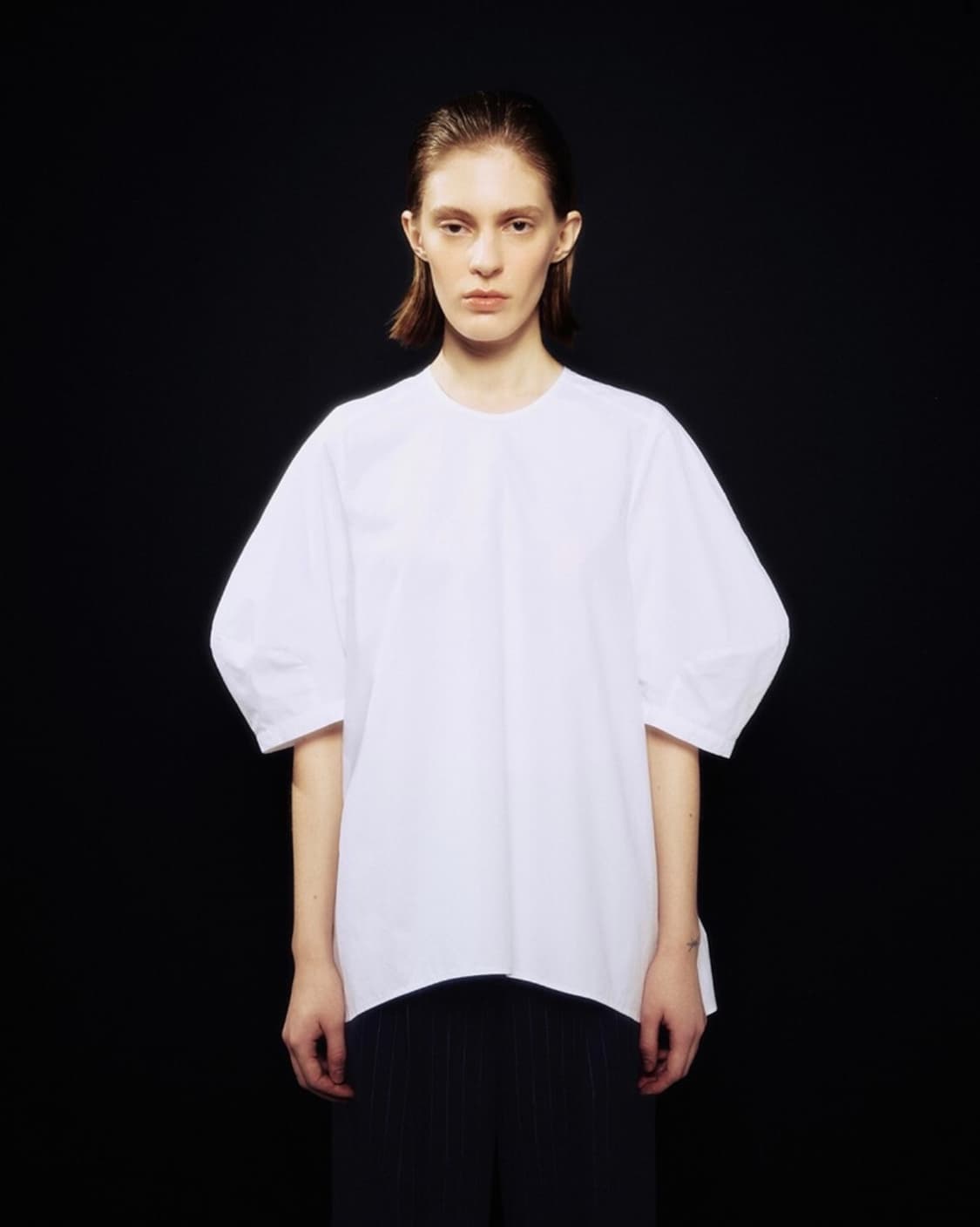 아리크 REVATI 하프 슬리브 볼륨 블라우스 화이트 상품이미지1