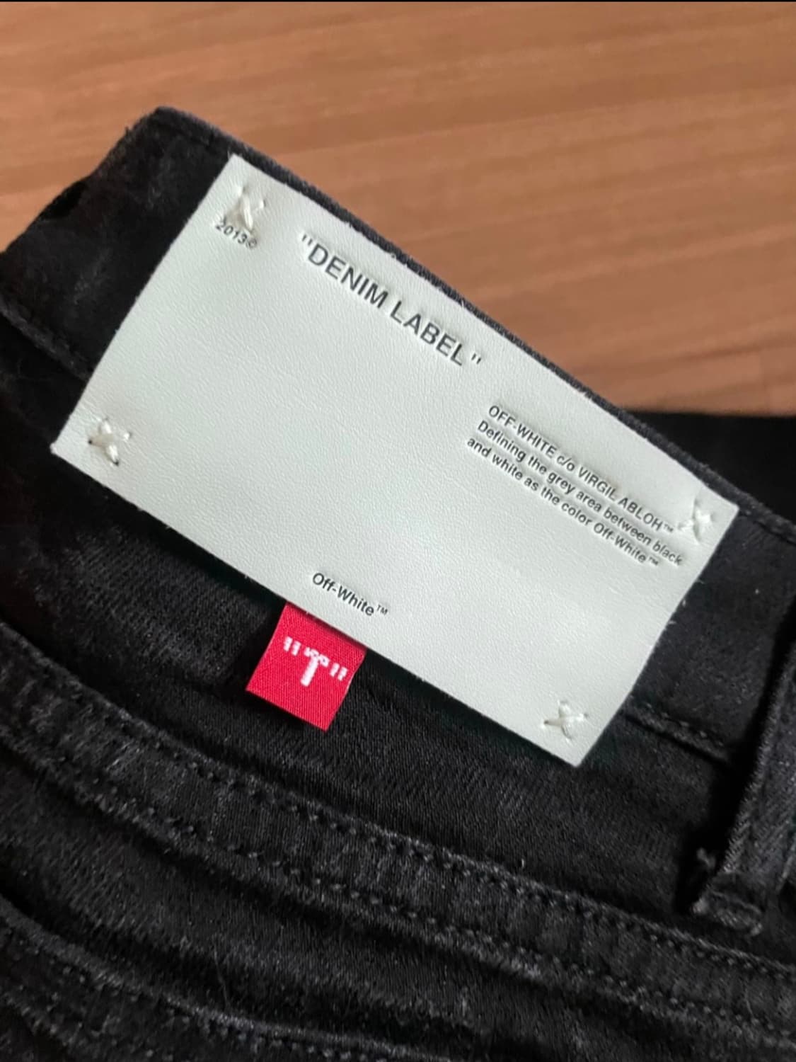 off-white slim fit denim jeans 상품이미지5