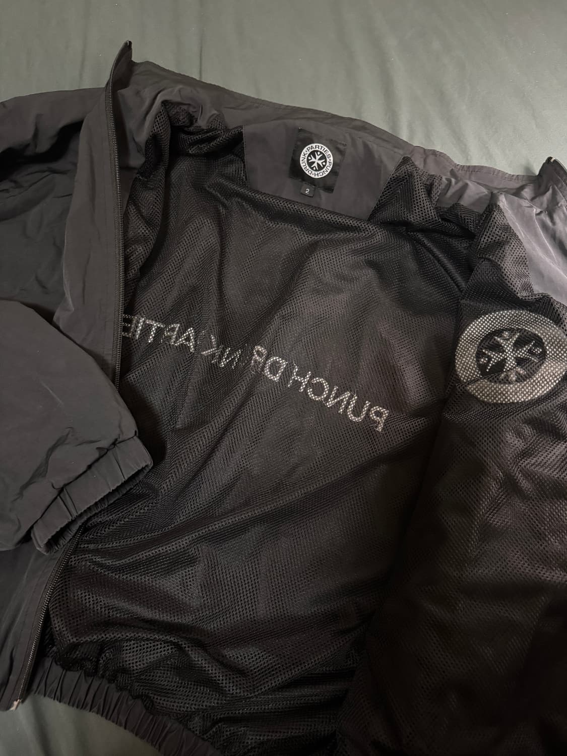 펀치드렁크파티즈 윈드자켓 상품이미지3