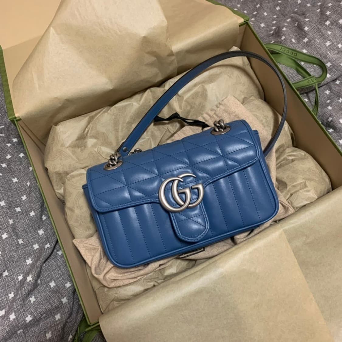 구찌 마몬트 마틀라세 미니백 블루 크로스백 상품이미지8