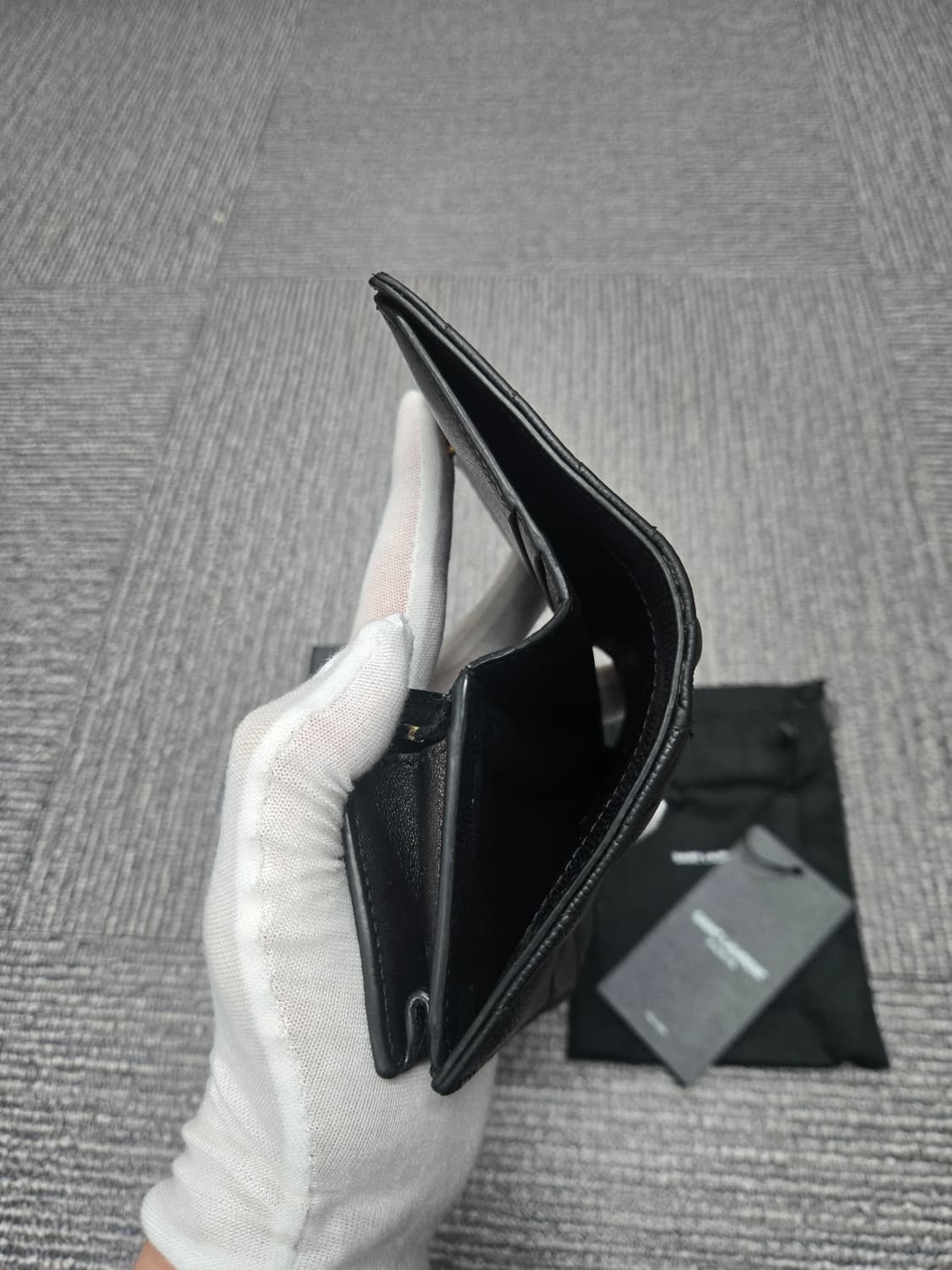 [특가][정품] 입생로랑 비지니스 반지갑 상품이미지6