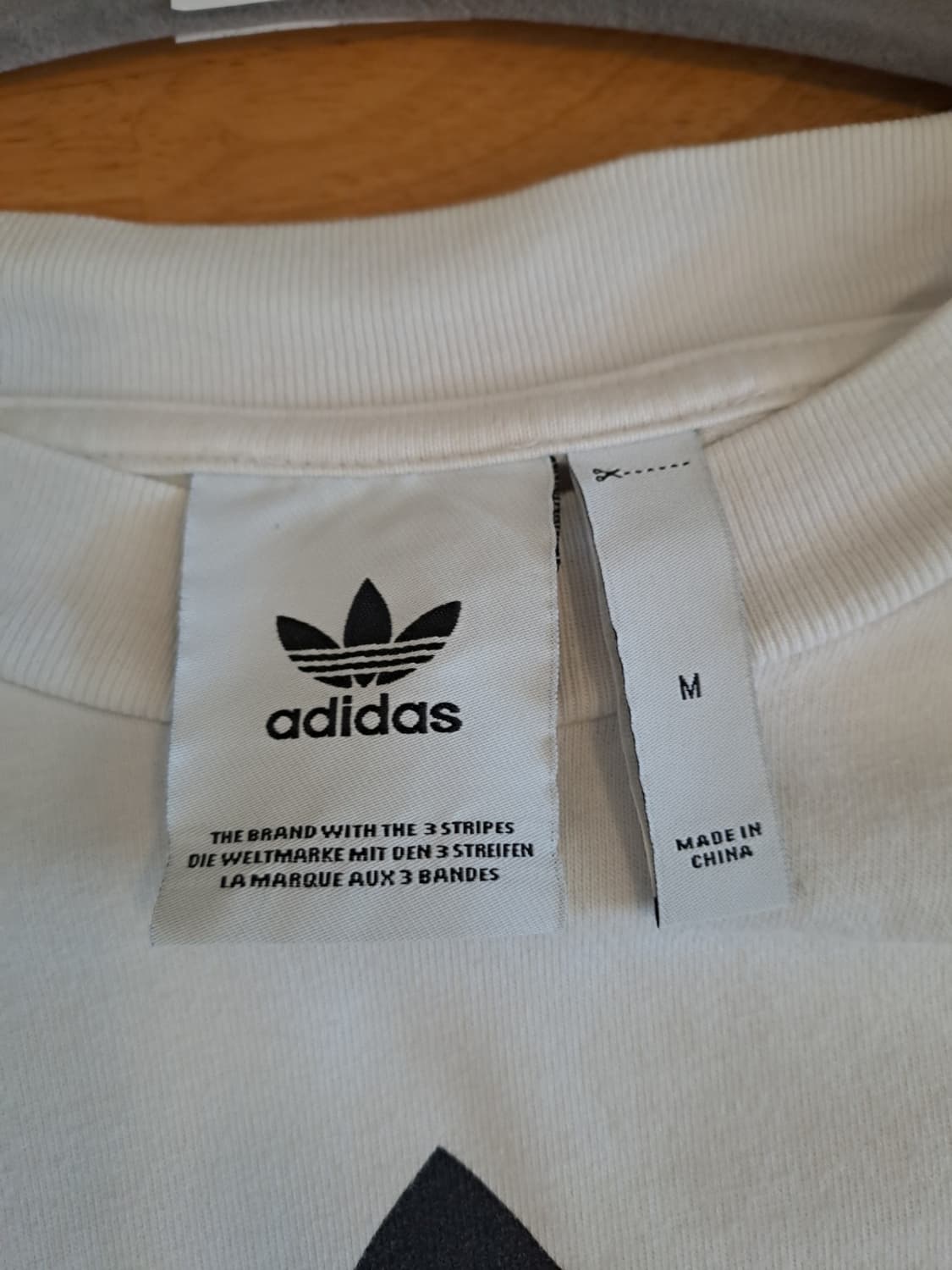 아디다스 불꽃 빅로고 반팔  상품이미지3