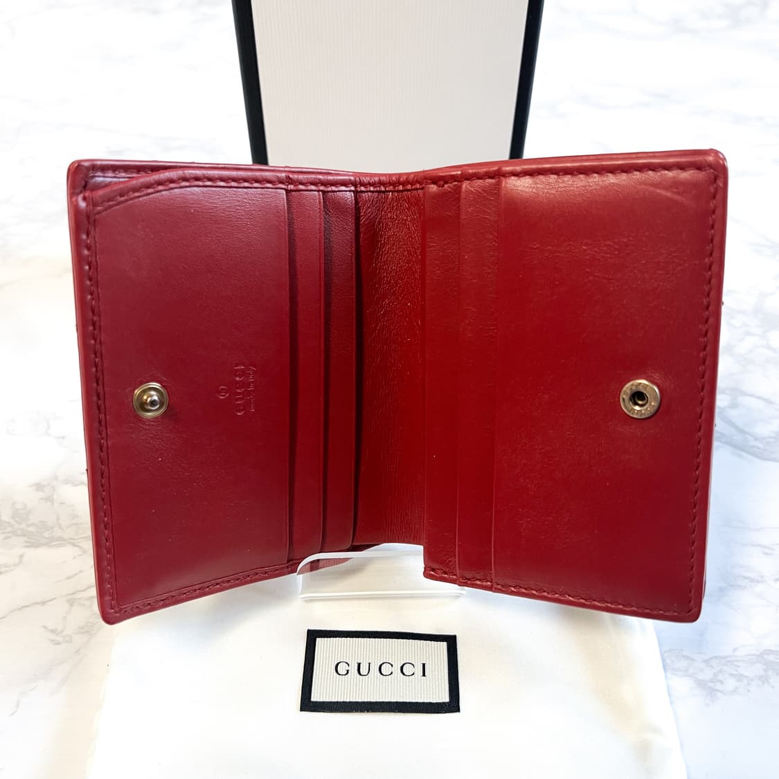 구찌 GG 마몬트 마틀라세 지갑 상품이미지4