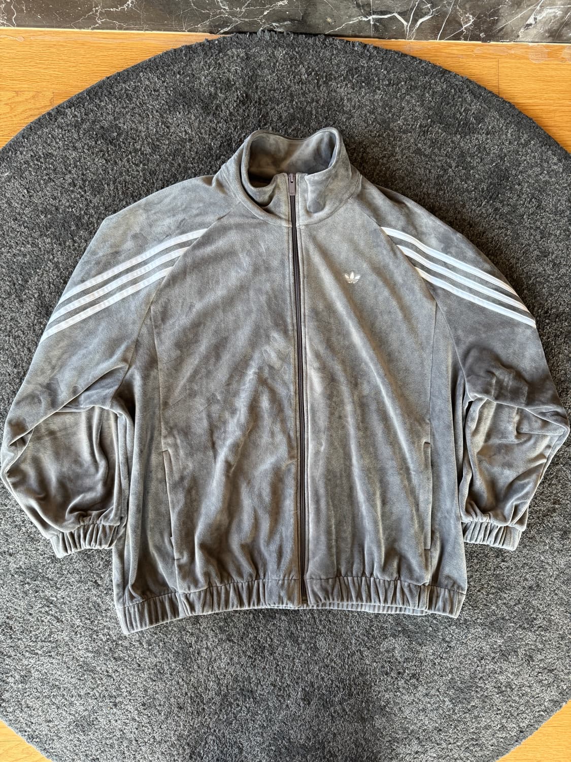 아디다스 기모 벨벳 트랙탑 그레이 XL 상품이미지1
