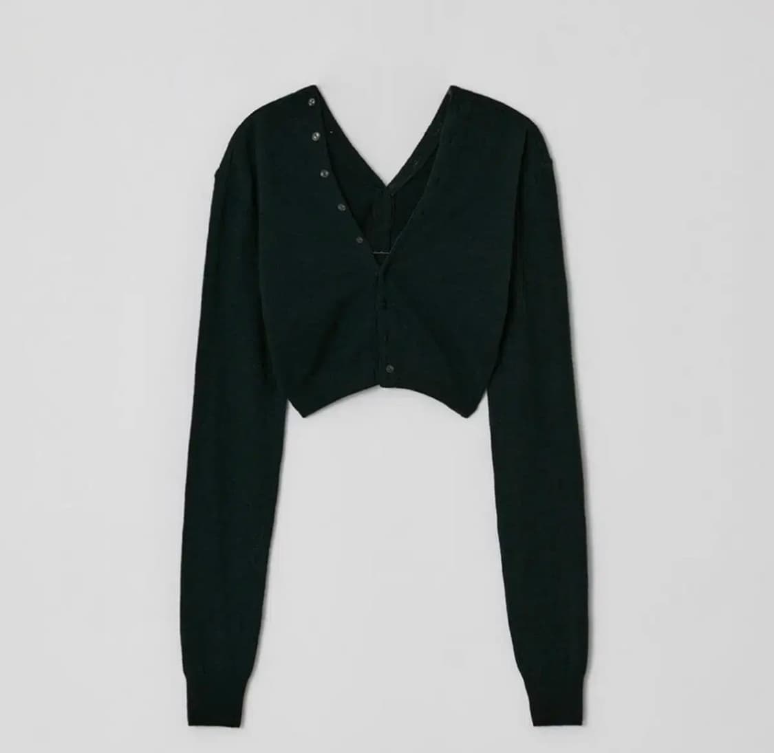 다이애그널 V NECK BUTTON CARDIGAN (그린) 상품이미지5