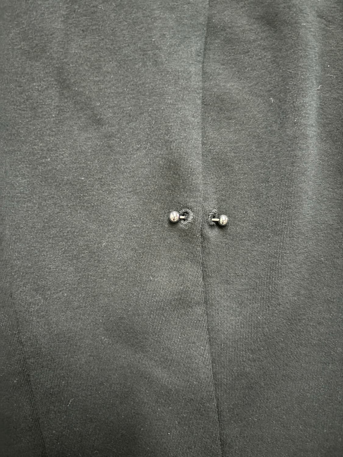 코튼 피어싱 디테일 티셔츠 상품이미지7