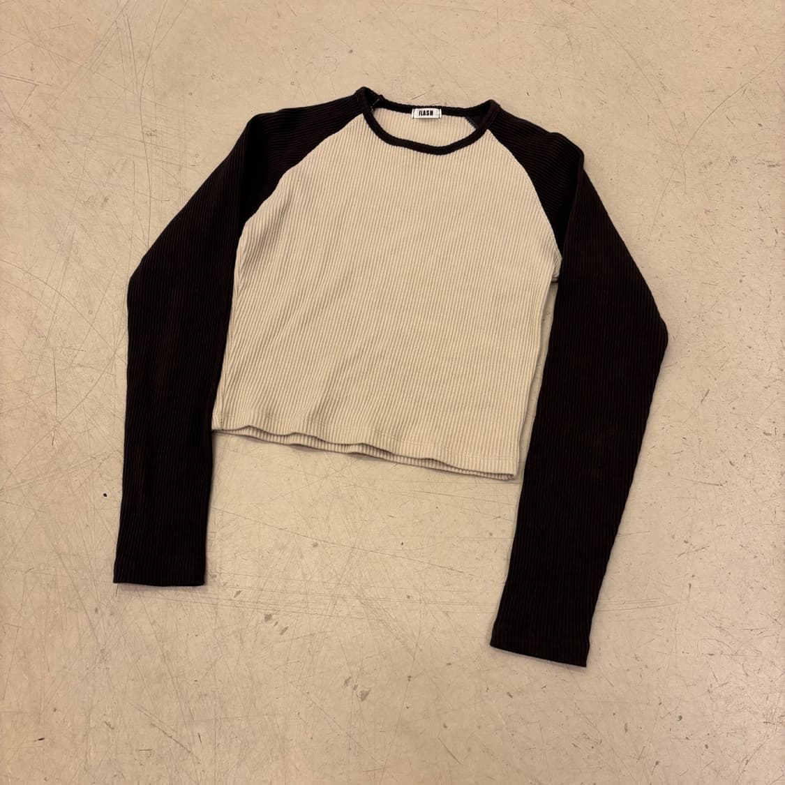 빈티지 래글런 크롭 롱슬리브 상품이미지1