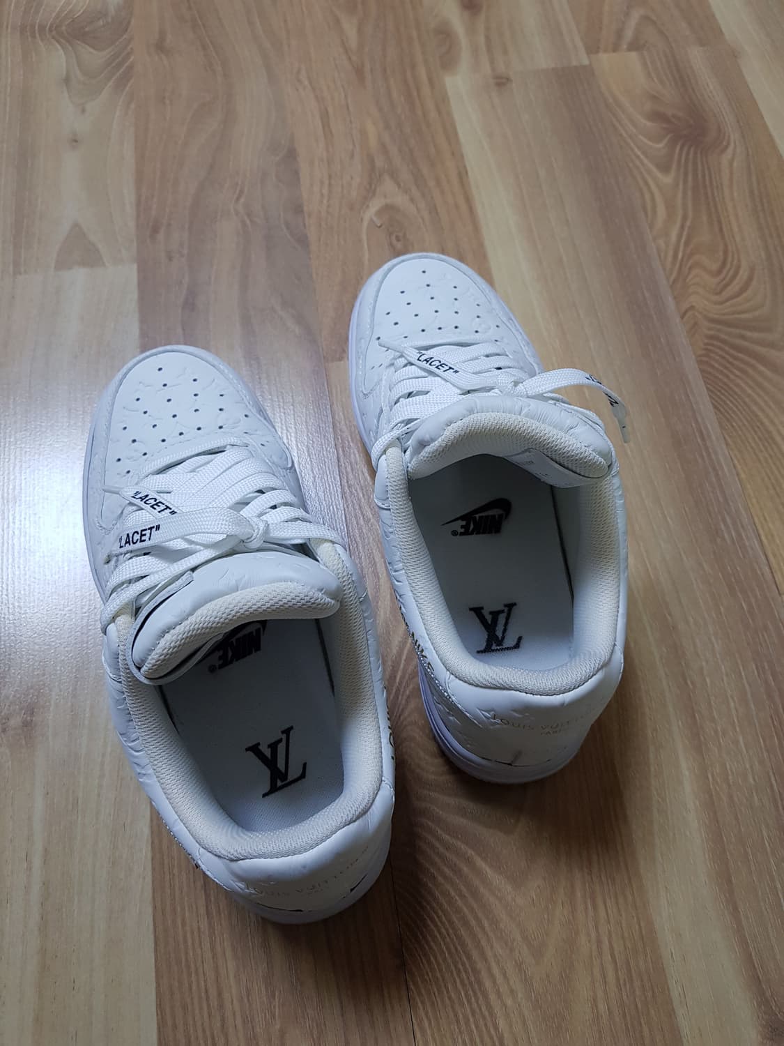 루이비통 X 나이키 에어포스 로우 버질아블로 화이트 상품이미지6