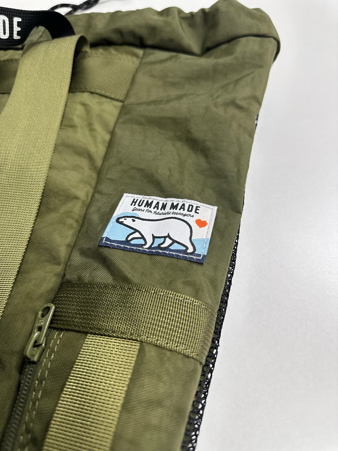 휴먼메이드 하트 로고 드로우스트링 백 카키 상품이미지4
