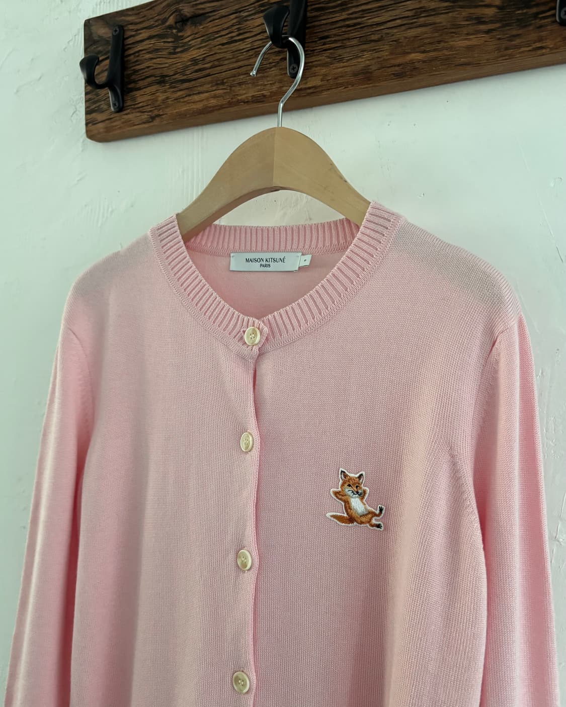 MaisonKitsune 메종키츠네 폭스패치 베이비핑크 우먼 유넥 가디건 상품이미지3