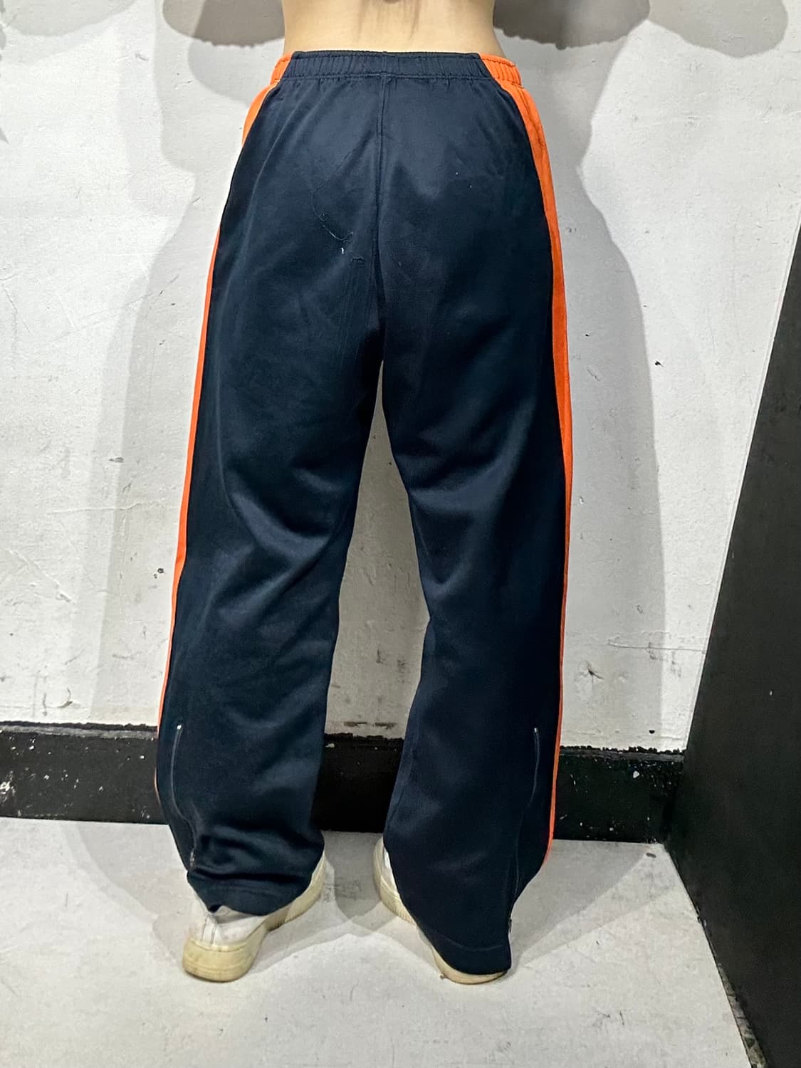 나이키 네이비 오렌지 사이드 라인 와이드 트레이닝 팬츠 L 상품이미지3